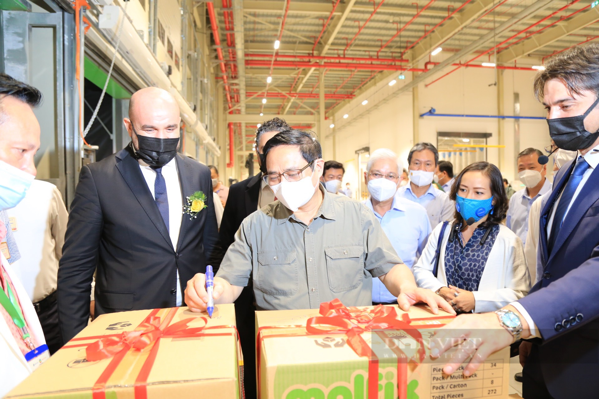 Thủ tướng thăm nhà máy Hayat Kimya Việt Nam có vốn đầu tư 250 triệu USD tại Bình Phước - Ảnh 4.