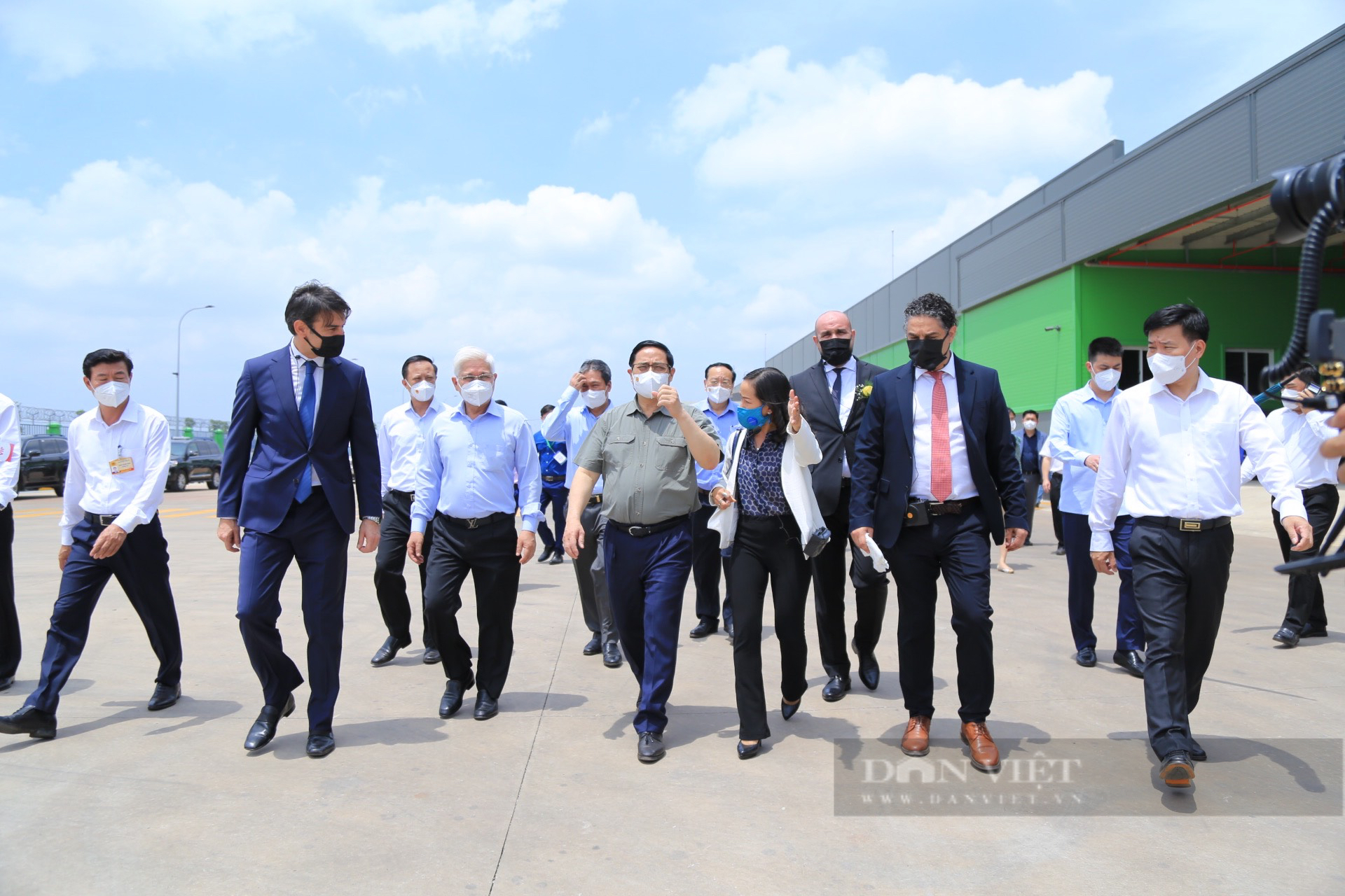 Thủ tướng thăm nhà máy Hayat Kimya Việt Nam có vốn đầu tư 250 triệu USD tại Bình Phước - Ảnh 5.