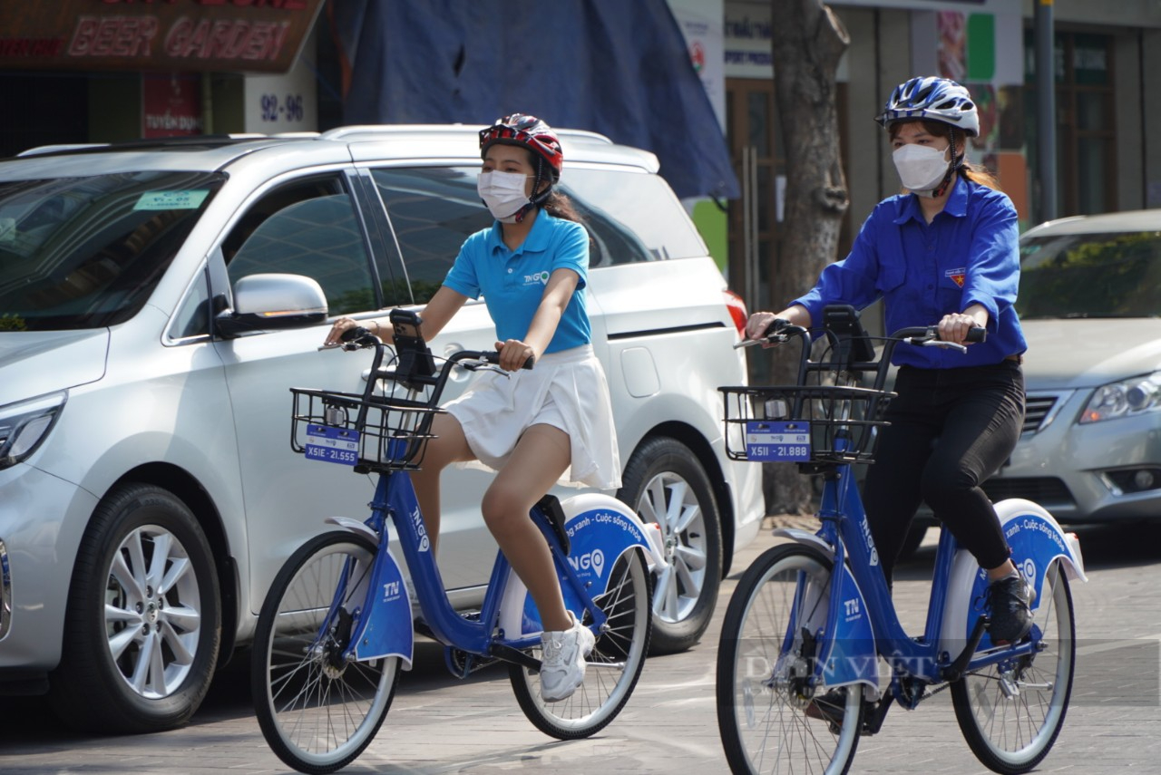 Người dân đăng ký đi xe đạp công cộng gia tăng TP.HCM đề xuất mở rộng thêm làn đường  - Ảnh 2.