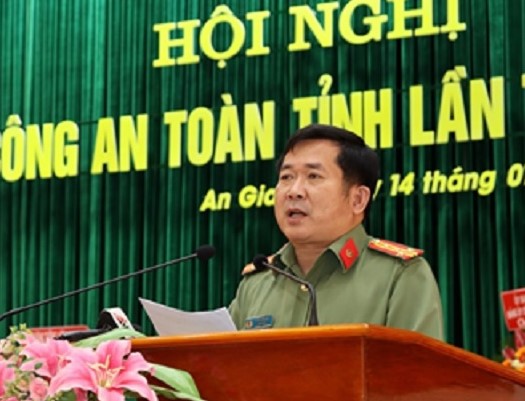 Đại tá Đinh Văn Nơi tiếp tục điều hành Công an tỉnh An Giang - Ảnh 1.