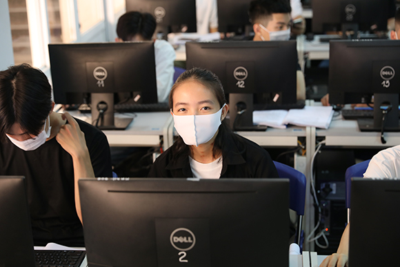 Trường đại học xét tuyển học bạ ở Hà Nội 2022: Có cả trường “hot” - Ảnh 1.