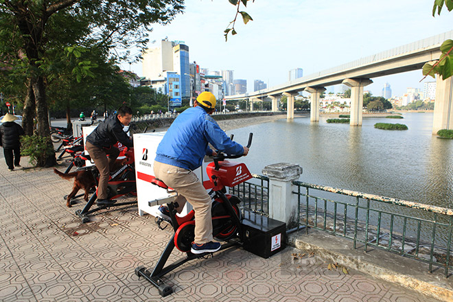 &quot;Xe đạp đô thị&quot; tại Hà Nội: Người hoài nghi, có người sẵn sàng bỏ xe máy - Ảnh 6.