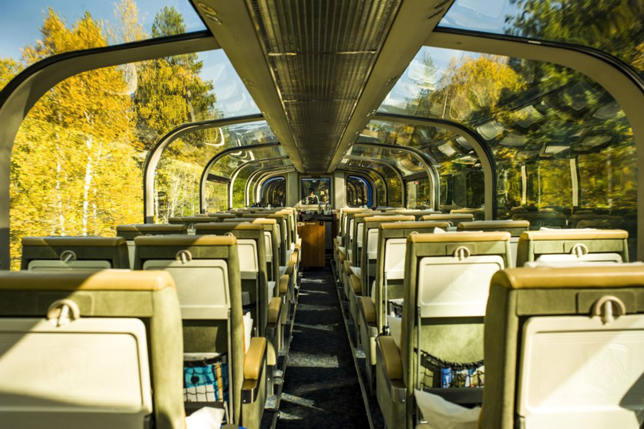 Ngắm cảnh sắc ấn tượng trên những chuyến tàu hỏa nổi tiếng thế giới - Ảnh 1.