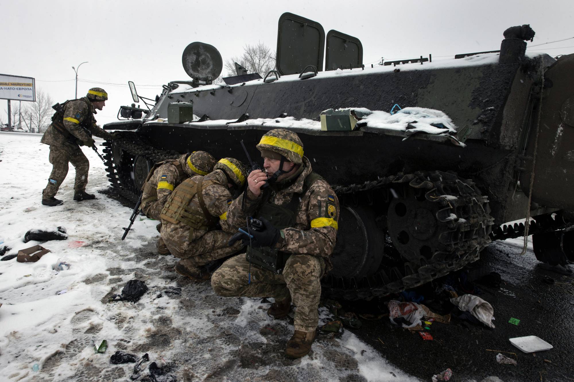 Ukraine tuyên bố đập tan nỗ lực chiếm thành phố Izium của lực lượng Nga, phản công trên nhiều mặt trận - Ảnh 1.