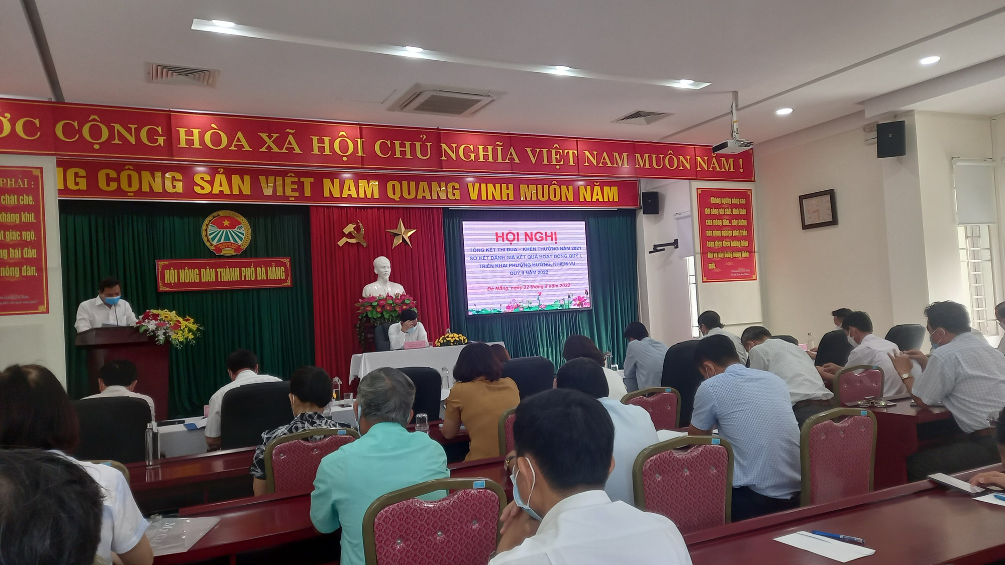 Hội Nông dân TP.Đà Nẵng vượt khó khăn, sát cánh cùng nông dân - Ảnh 2.