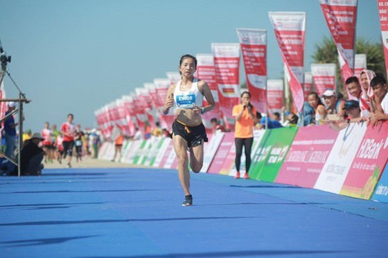 Hoàng Nguyên Thanh, Nguyễn Thị Oanh tự tin &quot;gặt vàng&quot; Tiền Phong Marathon Côn Đảo 2022 - Ảnh 2.