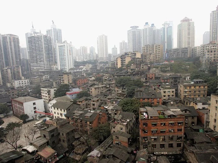 Siêu thành phố 32 triệu dân của Trung Quốc có gì? - Ảnh 1.