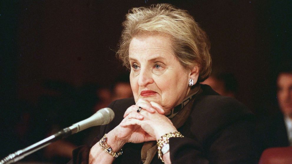 Madeleine Albright - nữ ngoại trưởng đầu tiên của Mỹ qua đời - Ảnh 1.