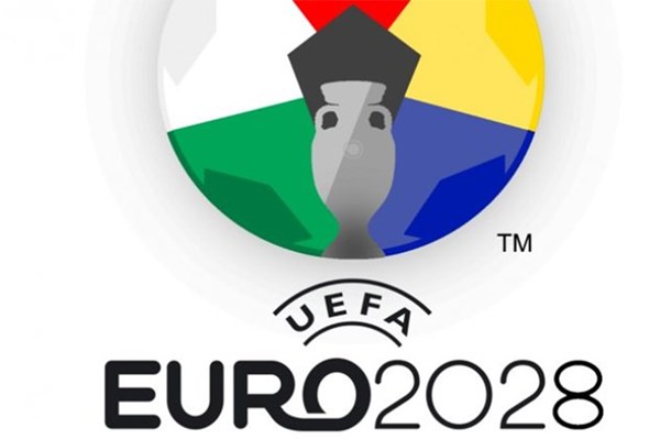 Nga bất ngờ xin đăng cai EURO, UEFA lập tức &quot;rút thẻ đỏ&quot; - Ảnh 1.