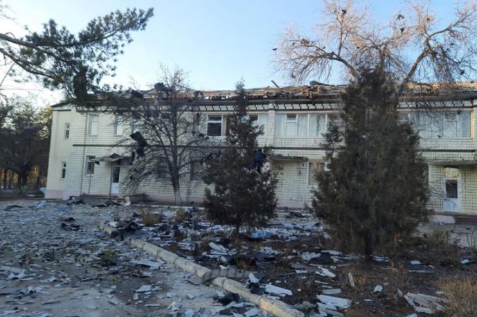 WHO tuyên bố 64 bệnh viện đã bị phá hủy kể từ đầu chiến sự Ukraine - Ảnh 1.