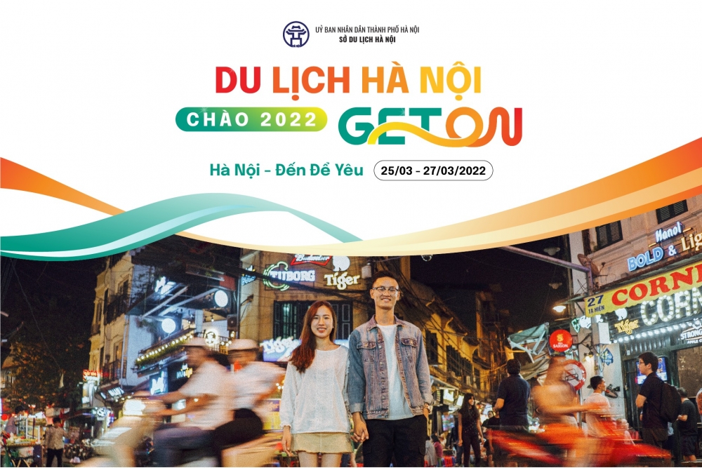 Du khách Hà Nội háo hức trải nghiệm bay khinh khí cầu miễn phí tại sự kiện &quot;Hà Nội muôn màu&quot; - Ảnh 2.