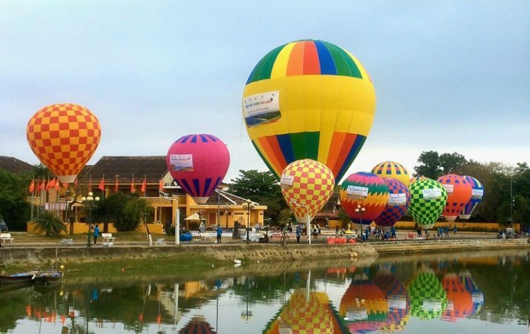 Quảng Nam: Lần đầu tiên tổ chức Ngày hội Khinh khí cầu ở Hội An - Ảnh 1.