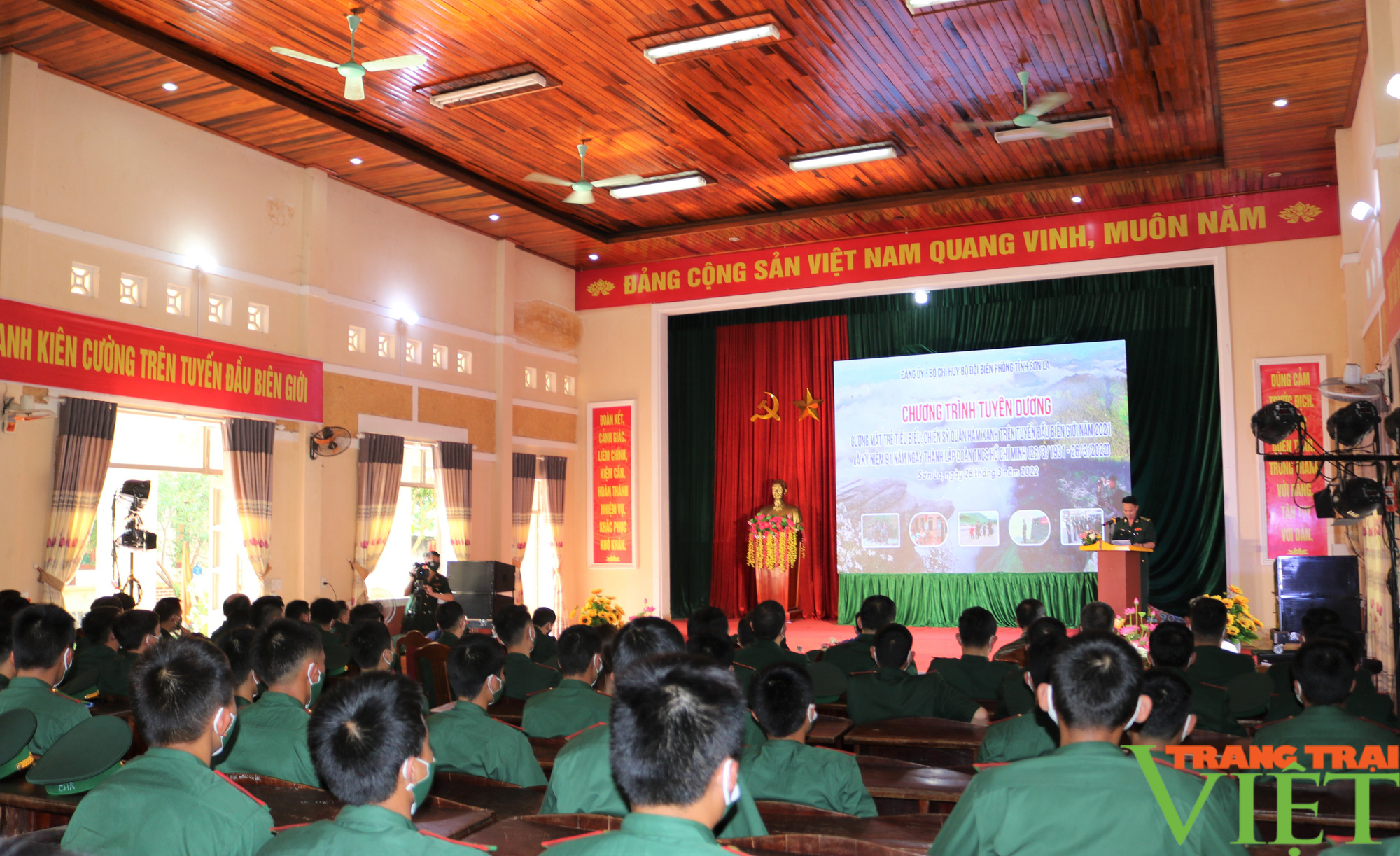 Bộ Chỉ huy Bộ đội Biên phòng tỉnh Sơn La: Tuyên dương những chiến sĩ quân hàm xanh trên tuyến đầu biên giới - Ảnh 1.