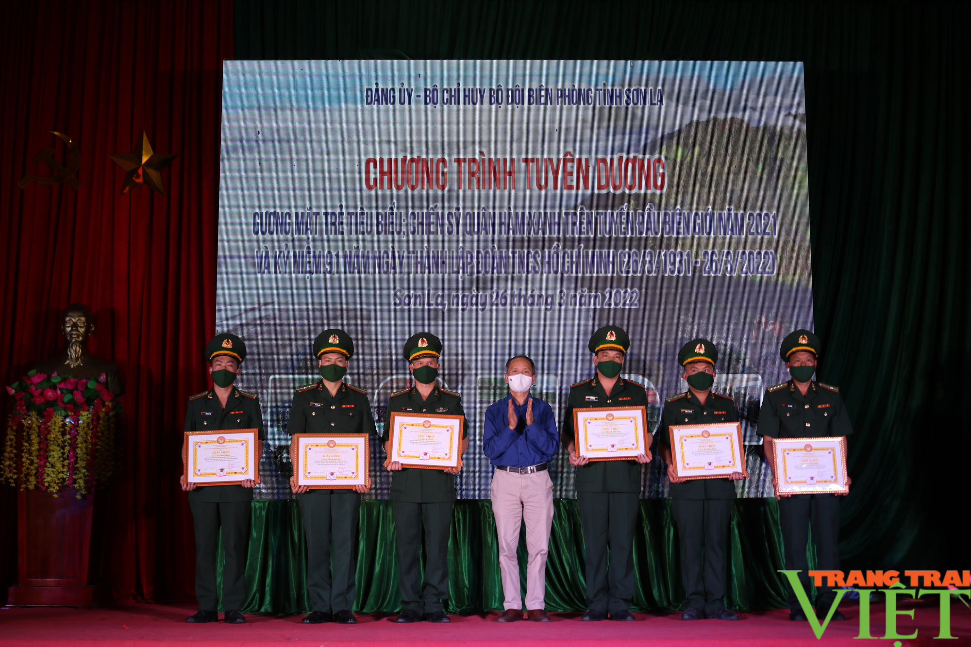 Bộ Chỉ huy BĐBP tỉnh Sơn La: Tuyên dương chiến sỹ quân hàm xanh trên tuyến đầu biên giới - Ảnh 12.