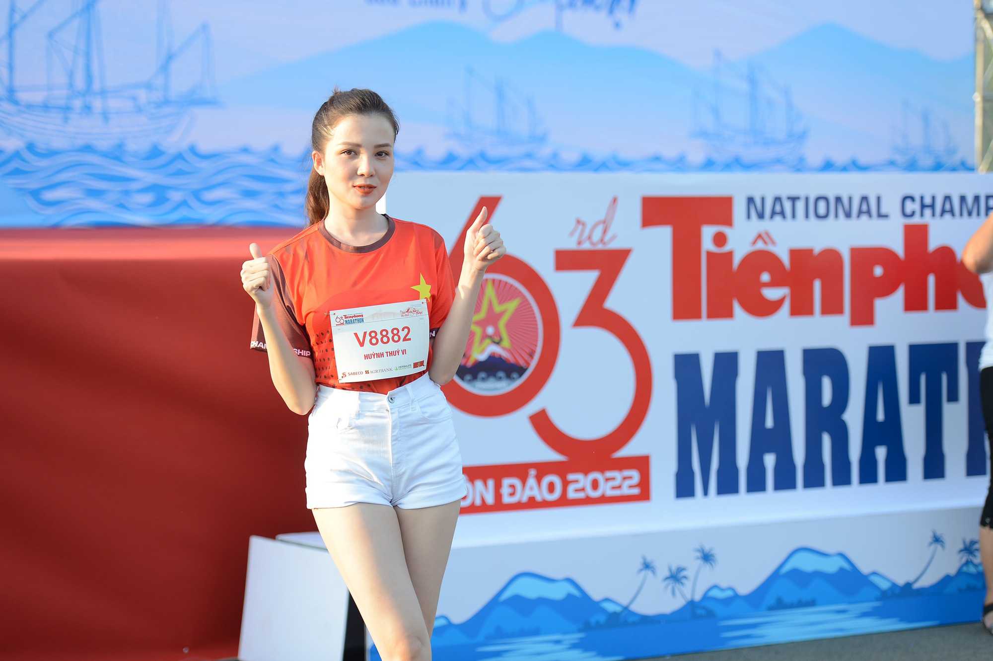 Ảnh: Hoa hậu Đỗ Thị Hà khoe sắc cùng dàn người đẹp Tiền Phong Marathon 2022 - Ảnh 3.