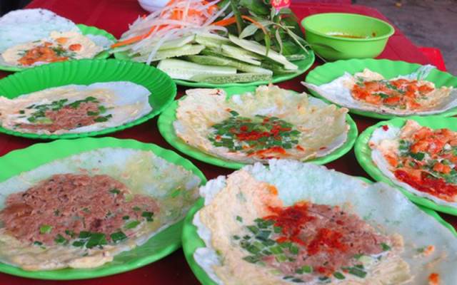 Khám phải ẩm thực Huế với món ăn vặt béo ngọt như bánh xèo nhưng với giá từ 5000 đồng - Ảnh 3.
