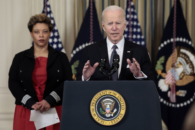 Biden vô tình tiết lộ chuyện Mỹ đang bí mật huấn luyện quân đội Ukraine ở Ba Lan? - Ảnh 1.