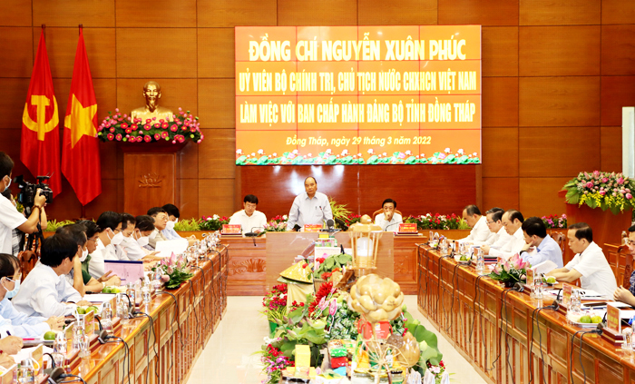 Chủ tịch nước Nguyễn Xuân Phúc: Đồng Tháp phải tiếp tục tập trung khai thác tốt thế mạnh trong nông nghiệp - Ảnh 1.
