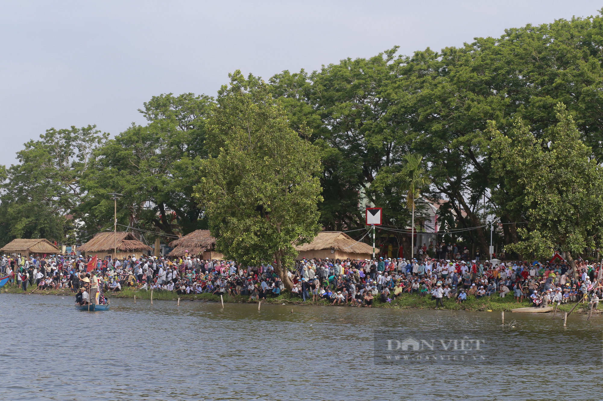 Quảng Nam: Du khách thỏa mái check-in không gian làng quê tại lễ hội hoa sưa Tam Kỳ 2022 - Ảnh 12.
