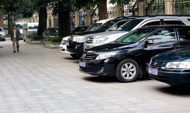 Tiêu chuẩn xe của Phó Chủ tịch tỉnh, thành phố trực thuộc Trung ương - Ảnh 3.