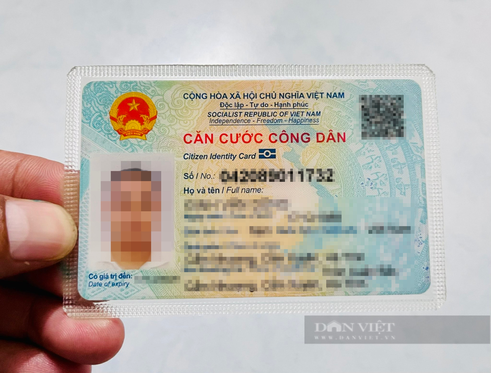 Giám đốc Bưu điện tỉnh Bình Dương nói gì về việc người dân đăng ký chuyển phát thẻ CCCD nhưng phải tự đi lấy? - Ảnh 2.