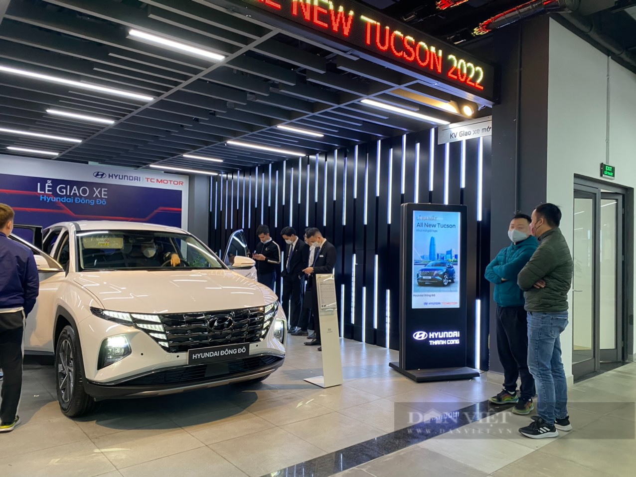 &quot;Hàng hot&quot; Hyundai Tucson 2022 chưa hạ nhiệt, khách Việt muốn mua xe không dễ - Ảnh 1.