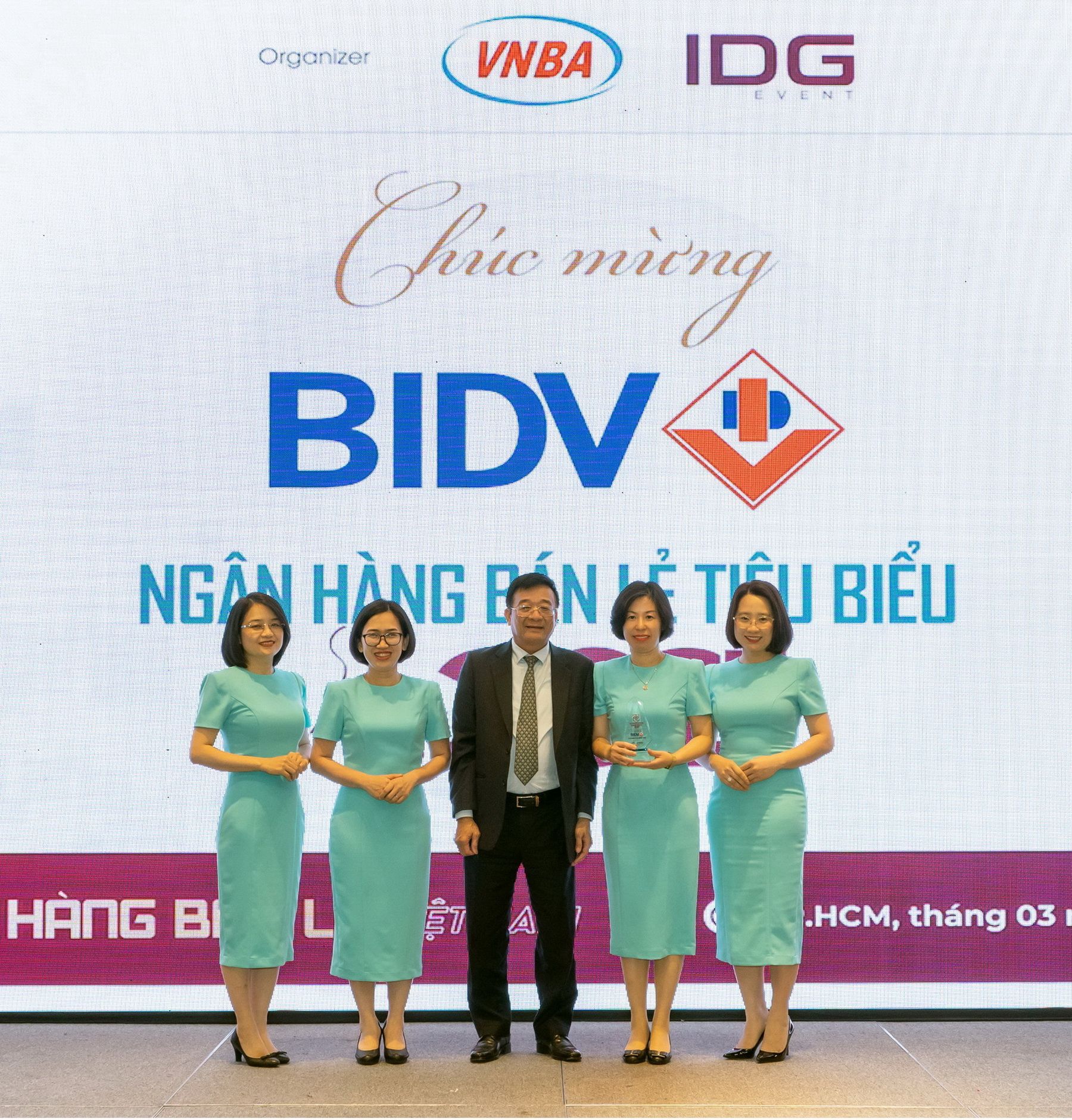 BIDV nhận đồng thời 04 giải thưởng Ngân hàng Việt Nam Tiêu biểu - Ảnh 1.
