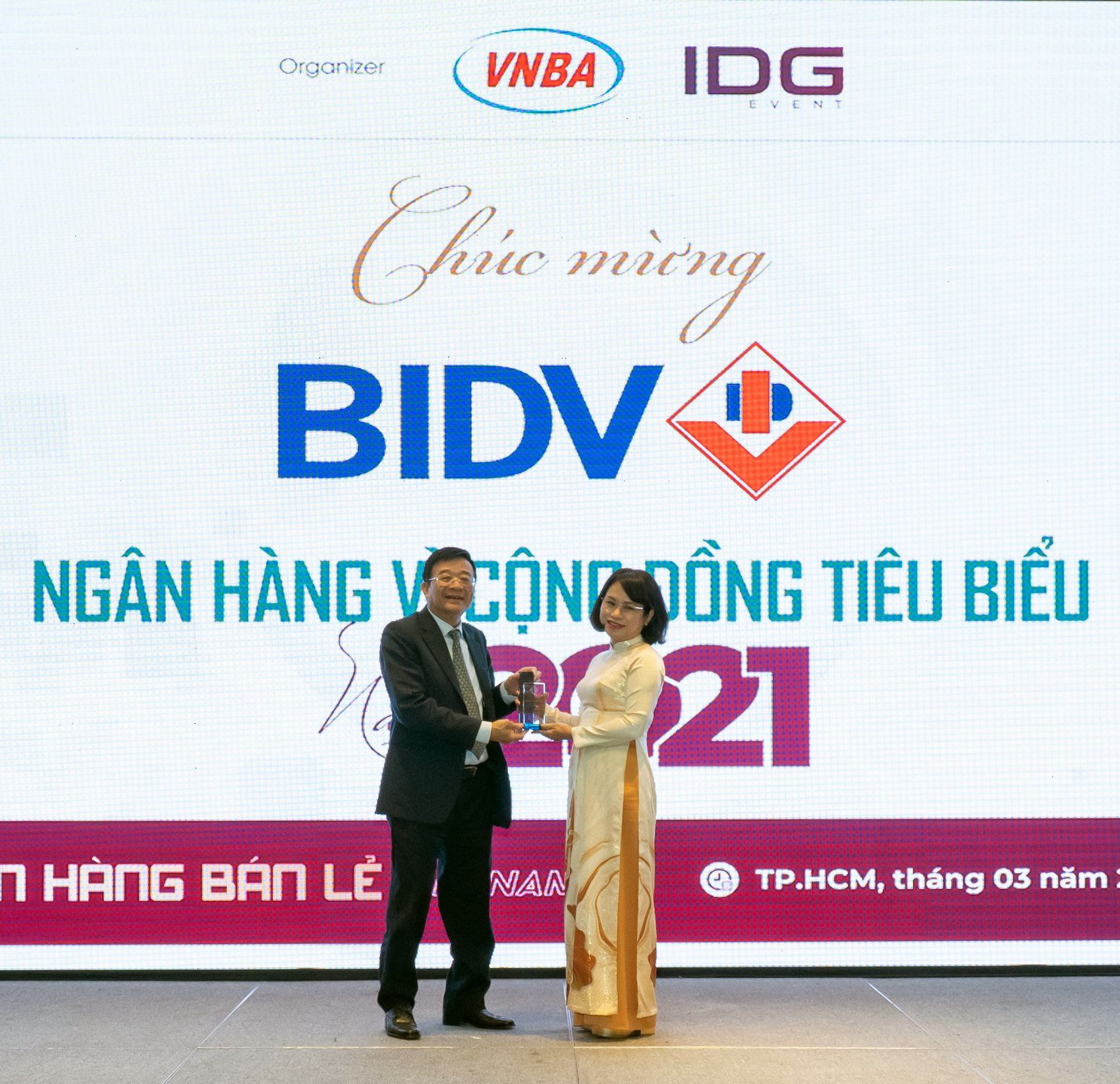 BIDV nhận đồng thời 04 giải thưởng Ngân hàng Việt Nam Tiêu biểu - Ảnh 4.
