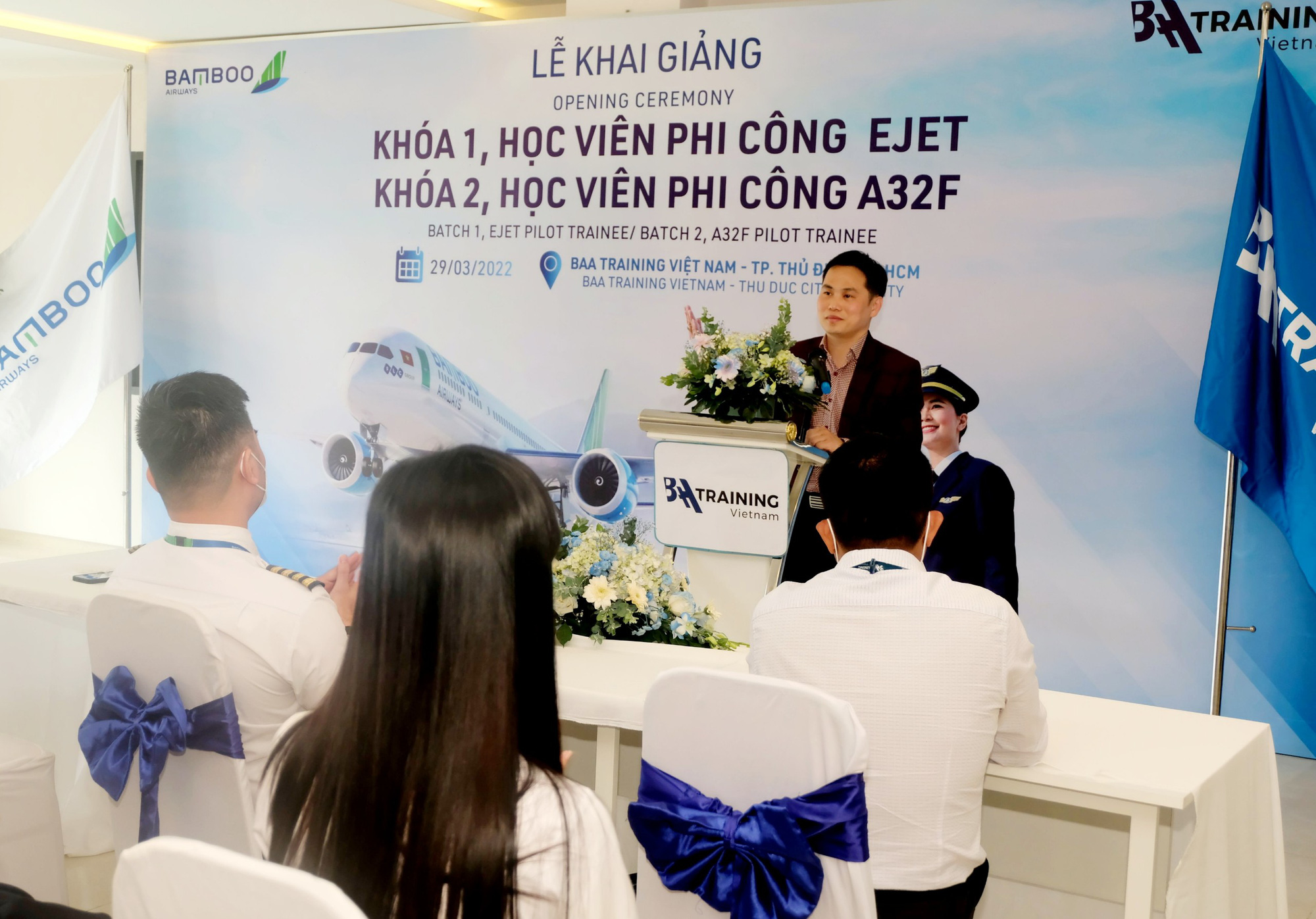 Đẩy mạnh chủ động nguồn nhân lực, Bamboo Airways tiếp tục khai giảng khóa học viên phi công A320, E190 - Ảnh 2.