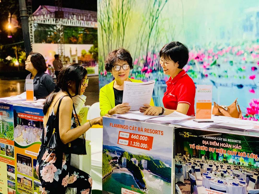 Nhiều quà tặng giá trị hấp dẫn được tung ra trước thềm Hội chợ du lịch quốc tế Việt Nam - Ảnh 1.