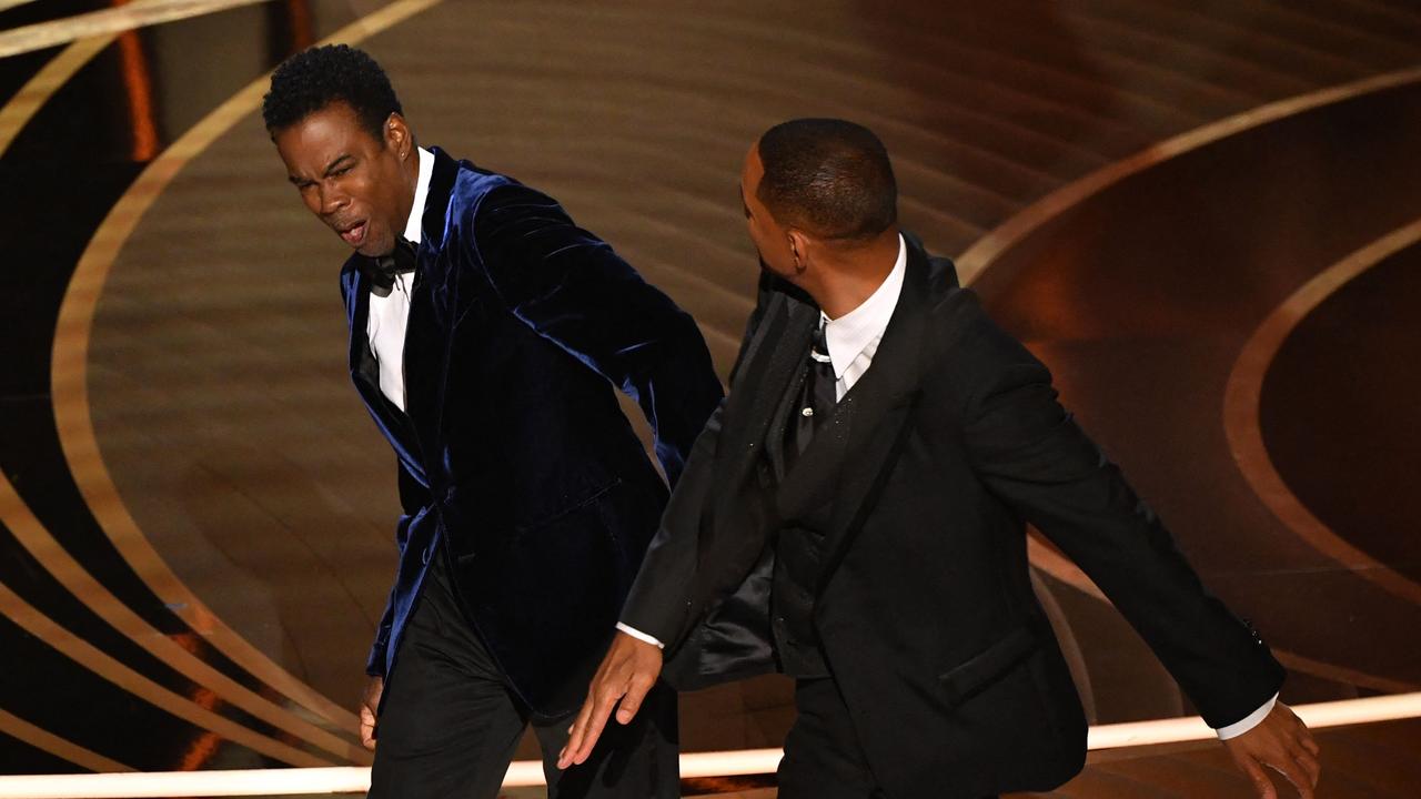 Chris Rock lên tiếng về việc bị Will Smith tát tại trao giải Oscar 2022 - Ảnh 1.