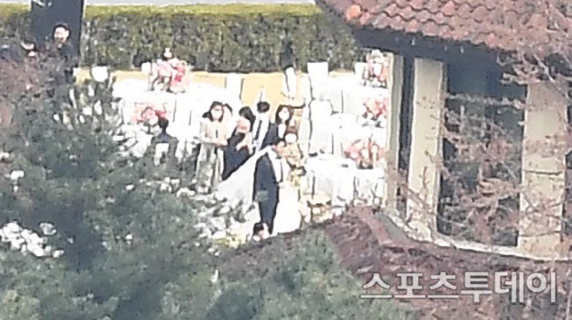 Những hình ảnh hiếm hoi từ đám cưới Hyun Bin và Son Ye Jin - Ảnh 3.