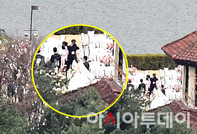 Những hình ảnh hiếm hoi từ đám cưới Hyun Bin và Son Ye Jin - Ảnh 2.