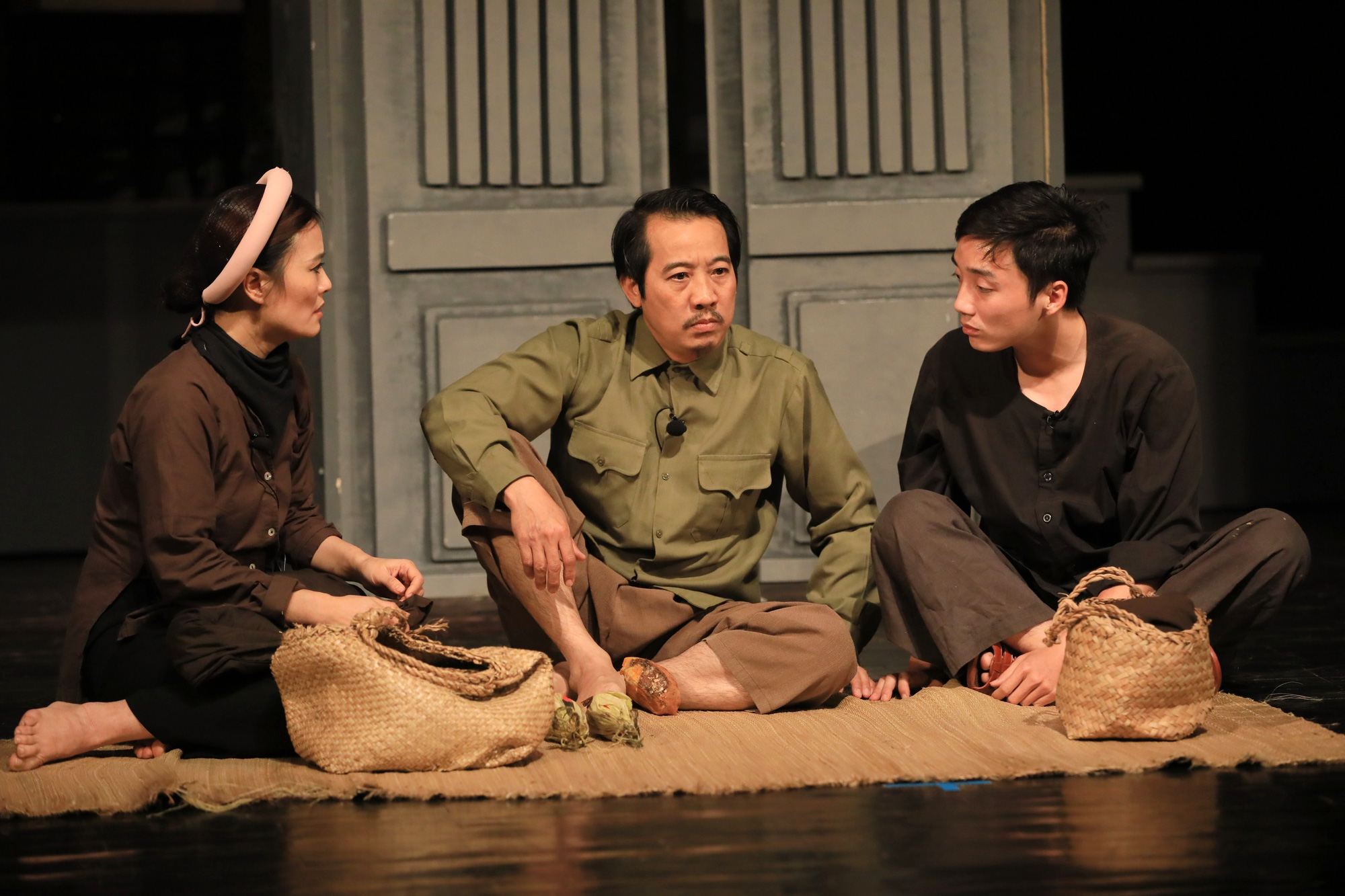 Công diễn vở kịch cuối cùng trong sự nghiệp lừng lẫy của nhà viết kịch Lưu Quang Vũ - Ảnh 1.