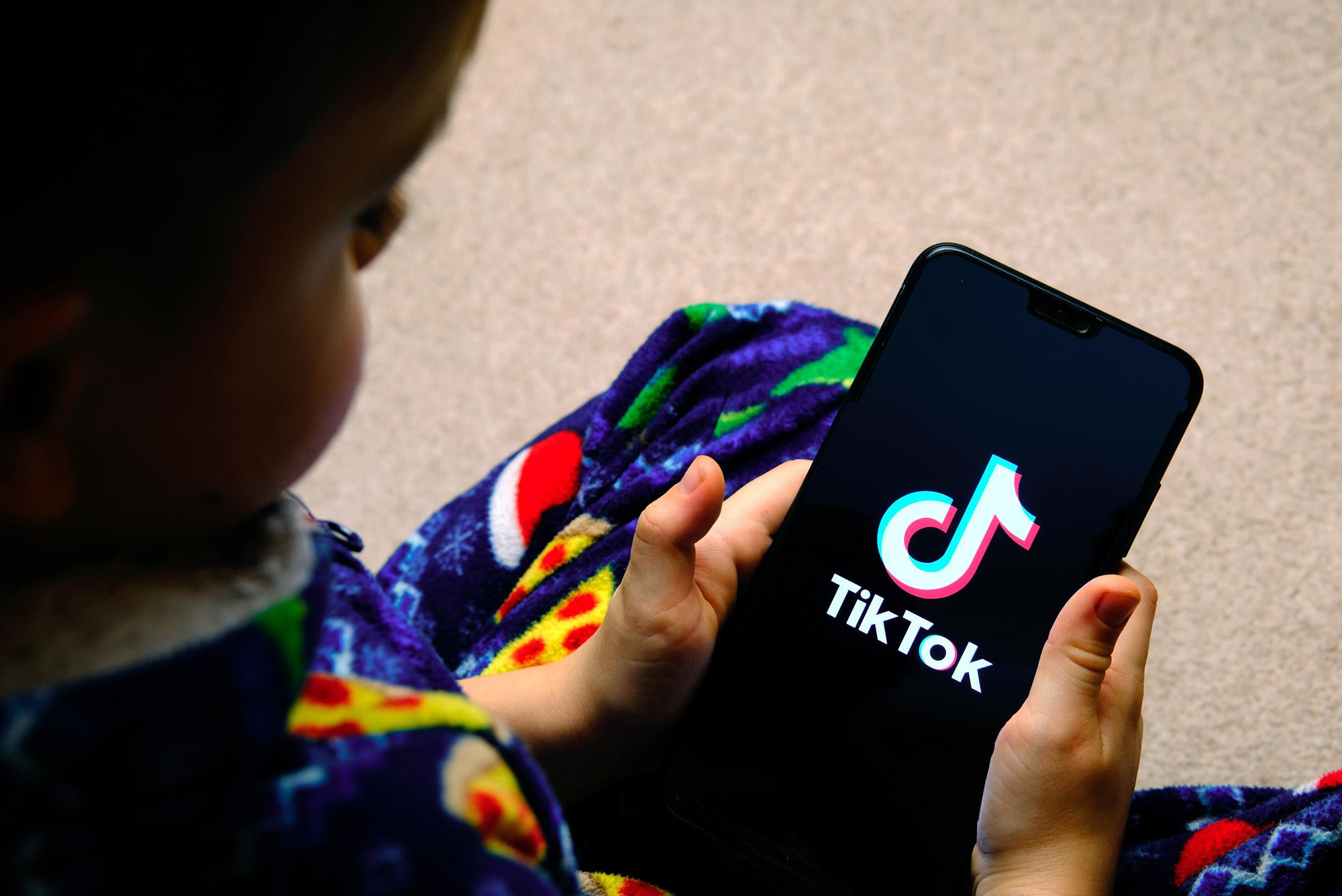 Mỹ đang điều tra tác động của TikTok đối với sức khỏe tâm thần trẻ em. Ảnh: @AFP.