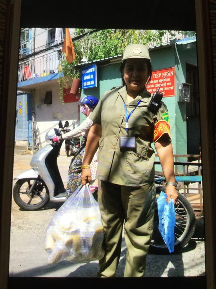 Từ &quot;cái chết trắng&quot; của con trai, người mẹ trở thành tổ trưởng dân phố trấn áp tội phạm - Ảnh 3.