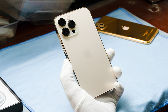 iPhone 13 giảm giá sâu, có mẫu giảm đến 8 triệu đồng - Ảnh 2.