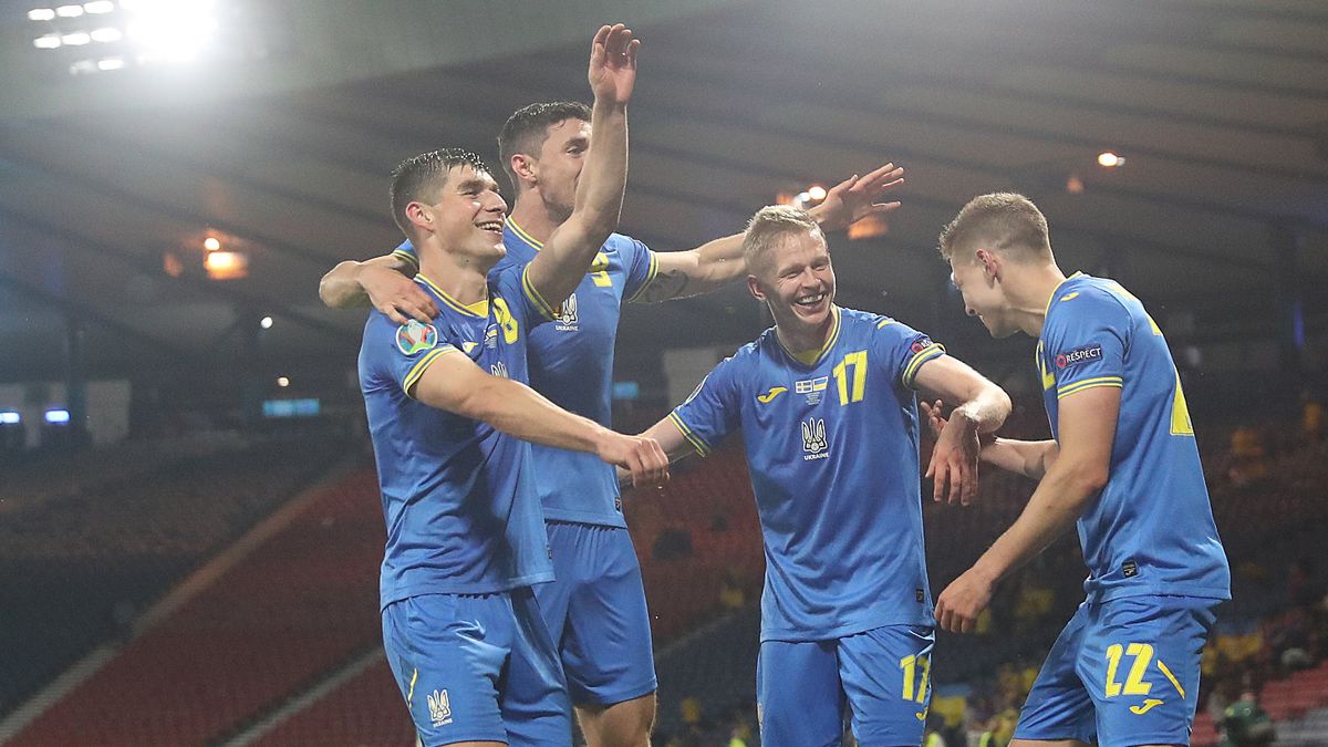 Ukraine xin hoãn trận tranh vé vớt World Cup 2022 - Ảnh 2.
