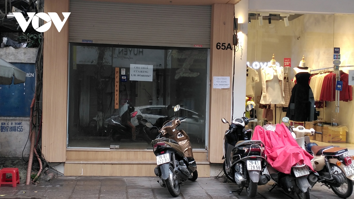 Hàng loạt cửa hàng Hà Nội treo biển cho thuê - Ảnh 20.