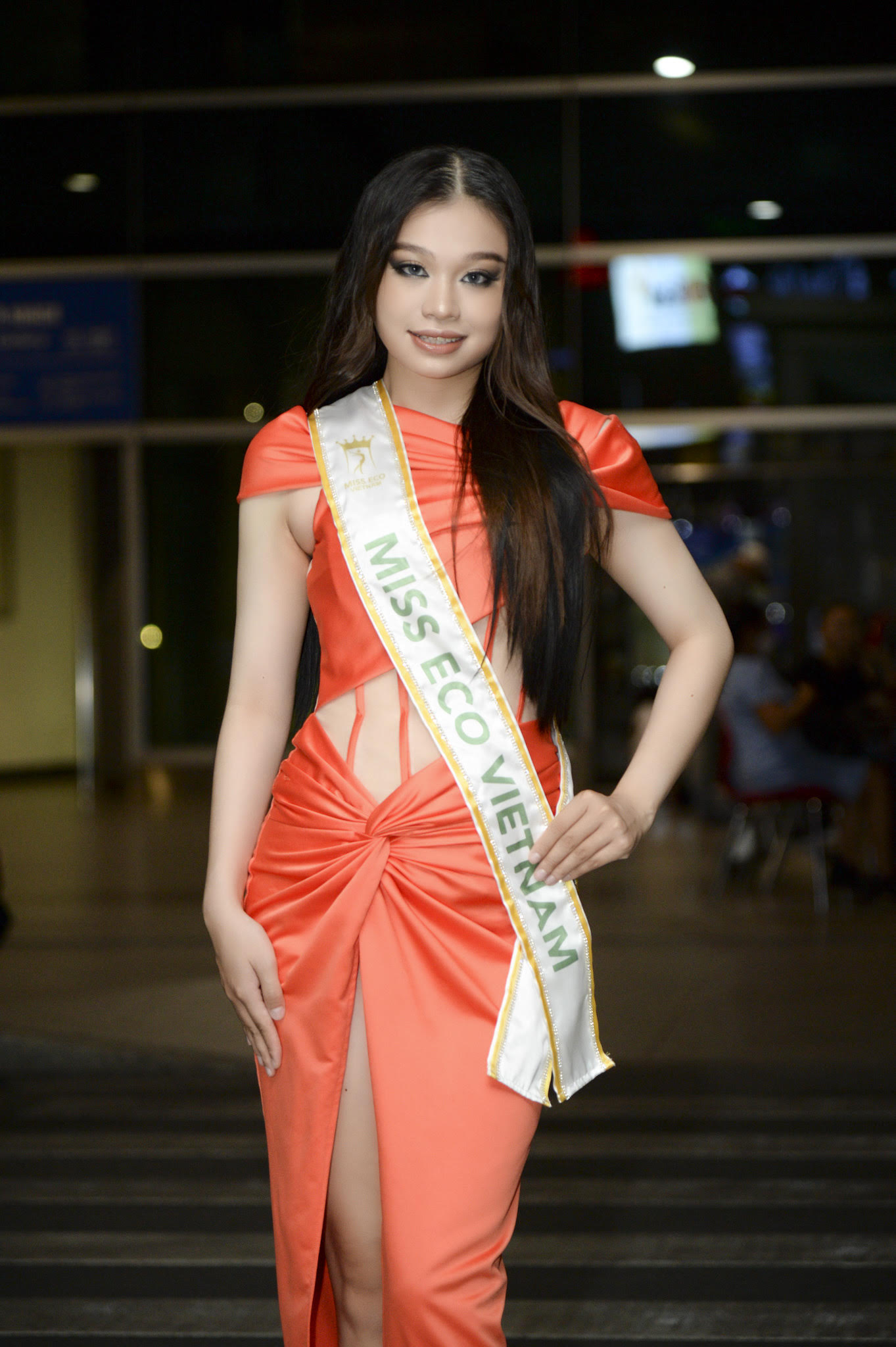Vì sao đại diện Việt Nam dự thi Miss Eco International 2022 lại là Á hậu 19 tuổi Trần Hoài Phương? - Ảnh 3.