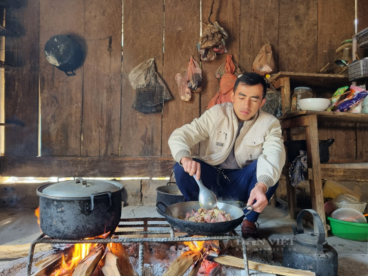 Chuyện săn chuột đá béo ngậy trên đỉnh “Chua Đớ” - Ảnh 4.