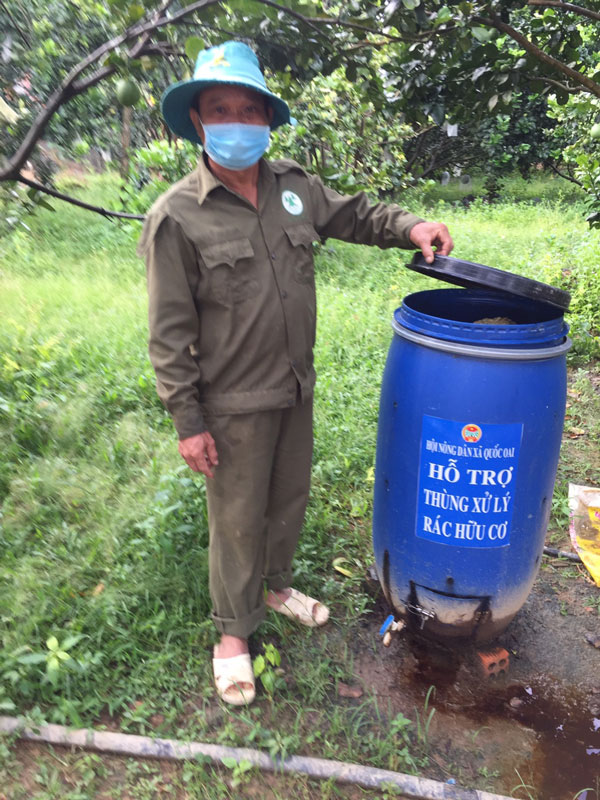 Giá phân bón tăng nóng, nhà nông Lâm Đồng biến rác hữu cơ thành phân bón, tưới rau, cây ăn trái đều tốt - Ảnh 1.