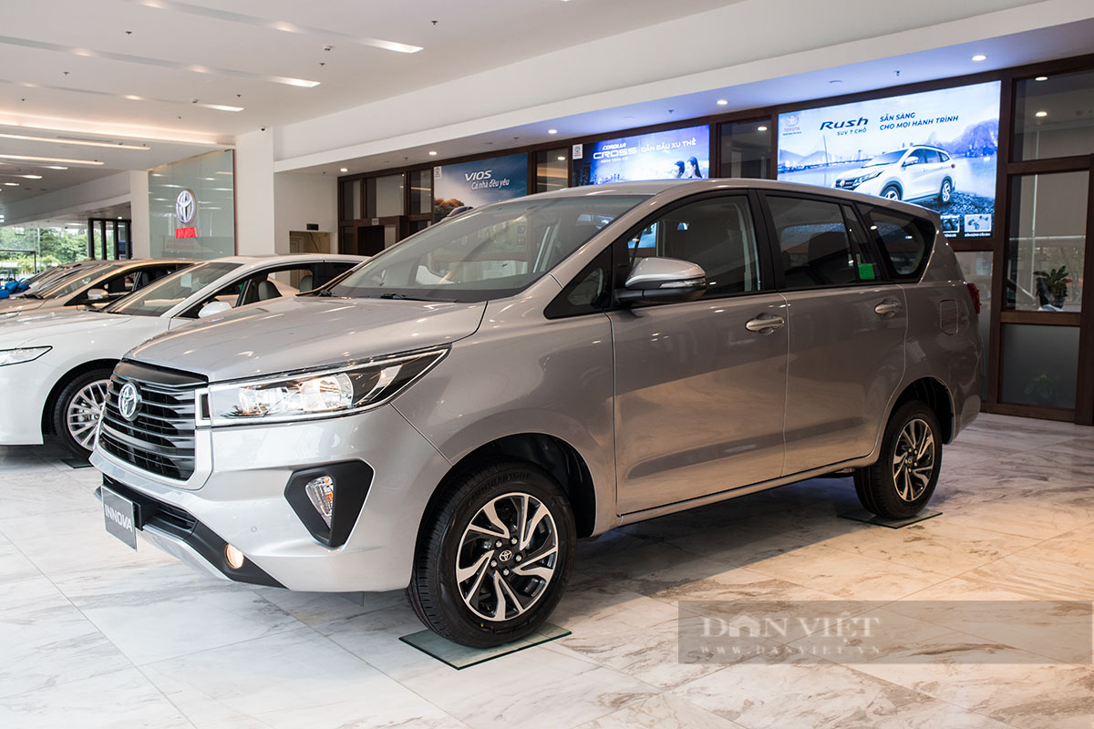 Giá xe Toyota Innova 2022 tháng 3 xả hàng giảm sâu trước khi Avanza Premio, Veloz Cross &quot;thế chân&quot; - Ảnh 1.