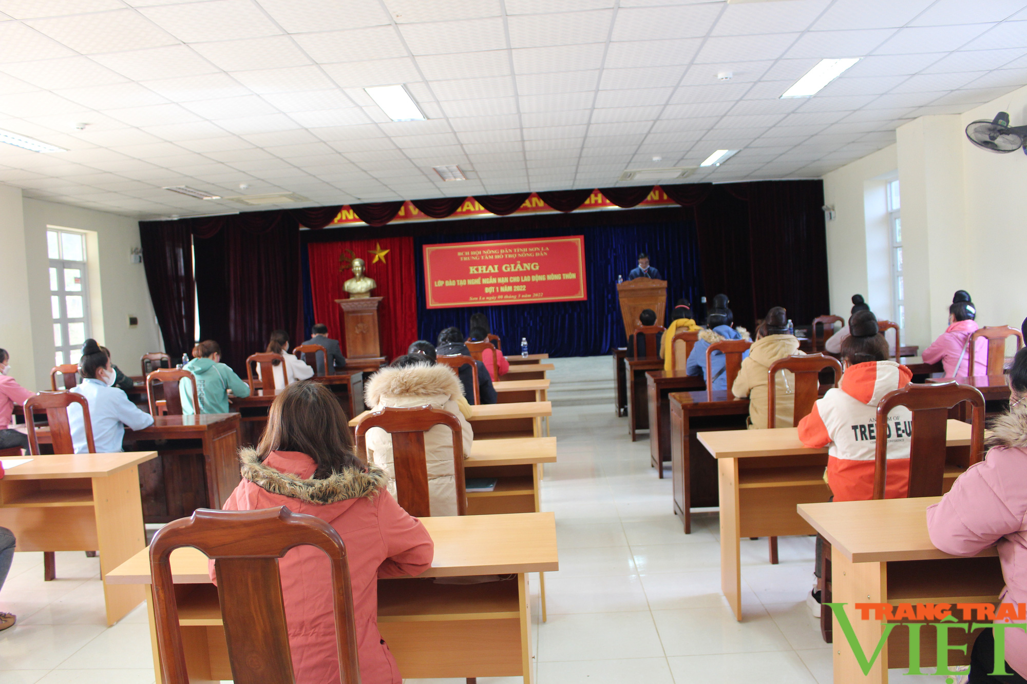 Hội Nông dân tỉnh Sơn La: Khai giảng lớp đào tạo ngắn hạn cho lao động nông thôn - Ảnh 1.
