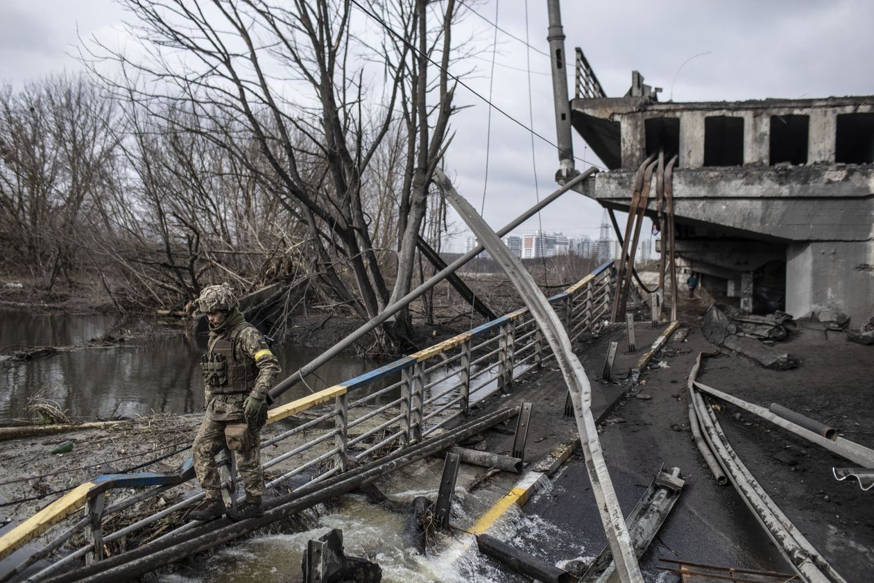 Đặc nhiệm Ukraine chốt chặn trên &quot;tuyến lửa&quot;, ngày đêm ngăn Nga tấn công Kiev  - Ảnh 3.