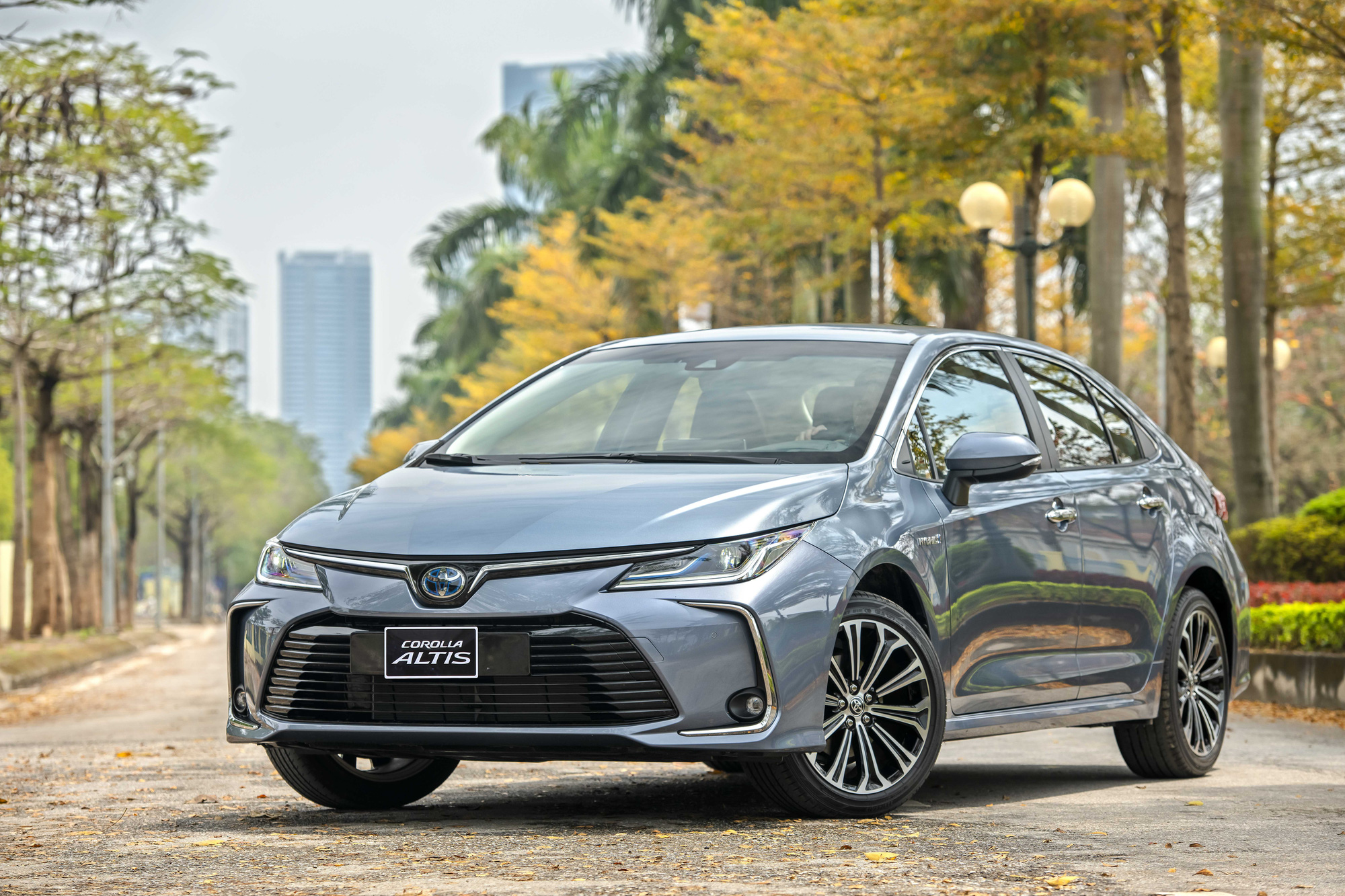 Giá lăn bánh Toyota Corolla Altis 2022 vừa ra mắt Việt Nam, rẻ hơn Honda Civic - Ảnh 4.