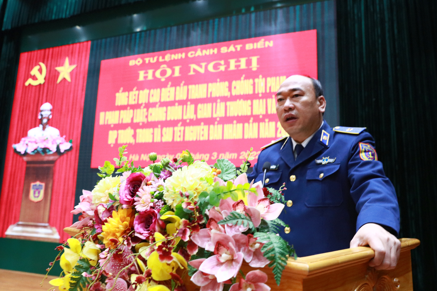 Cảnh sát biển phát hiện 228 lượt tàu nước ngoài vi phạm vùng biển Việt Nam - Ảnh 1.