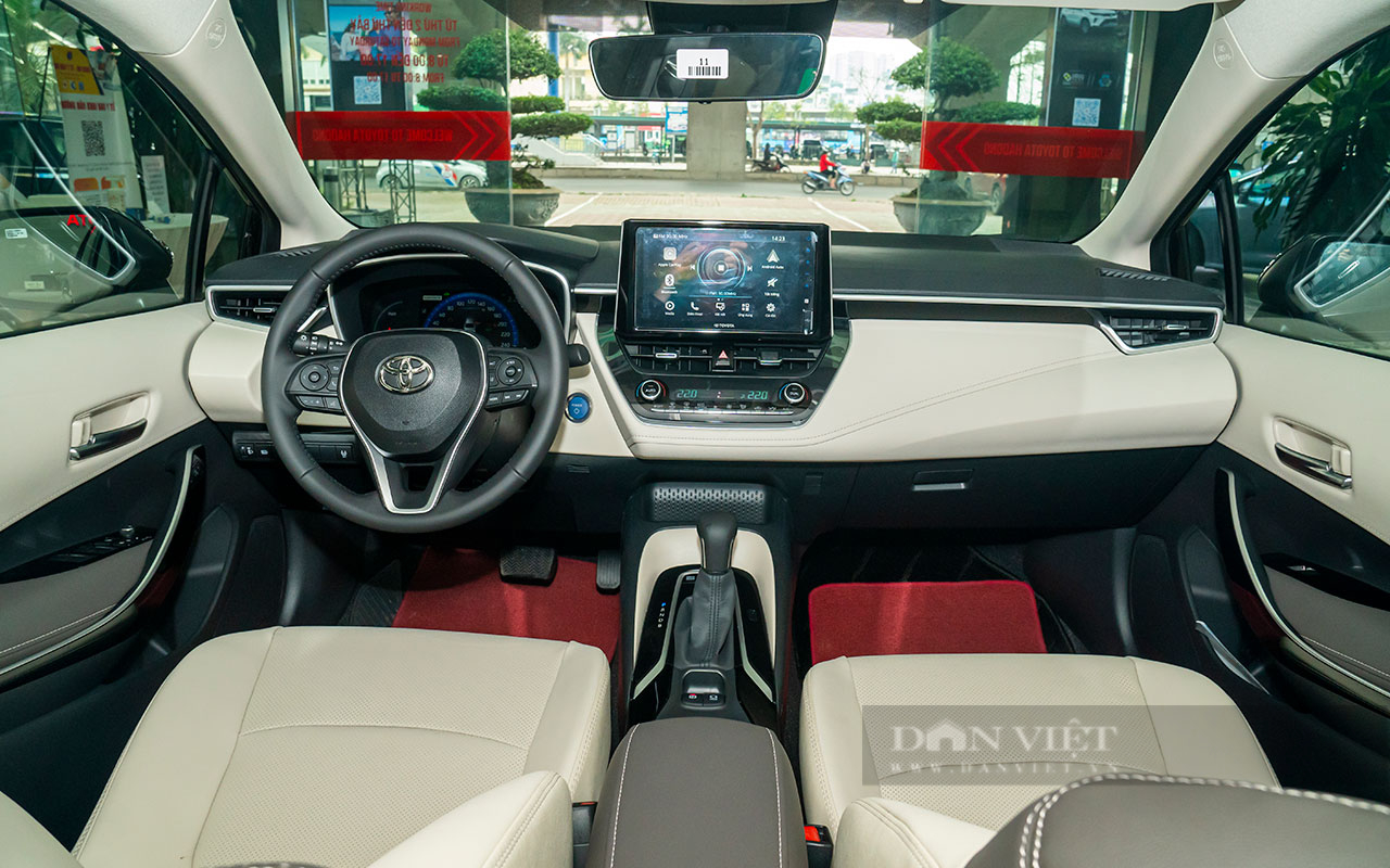 Trải nghiệm thực tế Toyota Corolla Altis 2022 vừa về đại lý, giá tốt đấu Honda Civic, Mazda 3 - Ảnh 5.