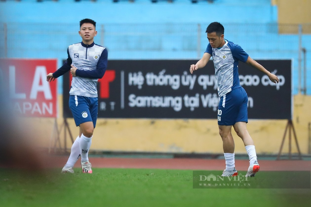 Ba tuyển thủ U23 Việt Nam ở CLB Hà Nội lên đá tại V.League - Ảnh 3.