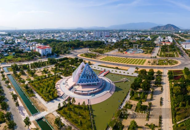 Ninh Thuận: Tổ chức Lễ Kỷ niệm 30 năm Ngày tái lập tỉnh 1/4/1992 - 1/4/2022 - Ảnh 3.